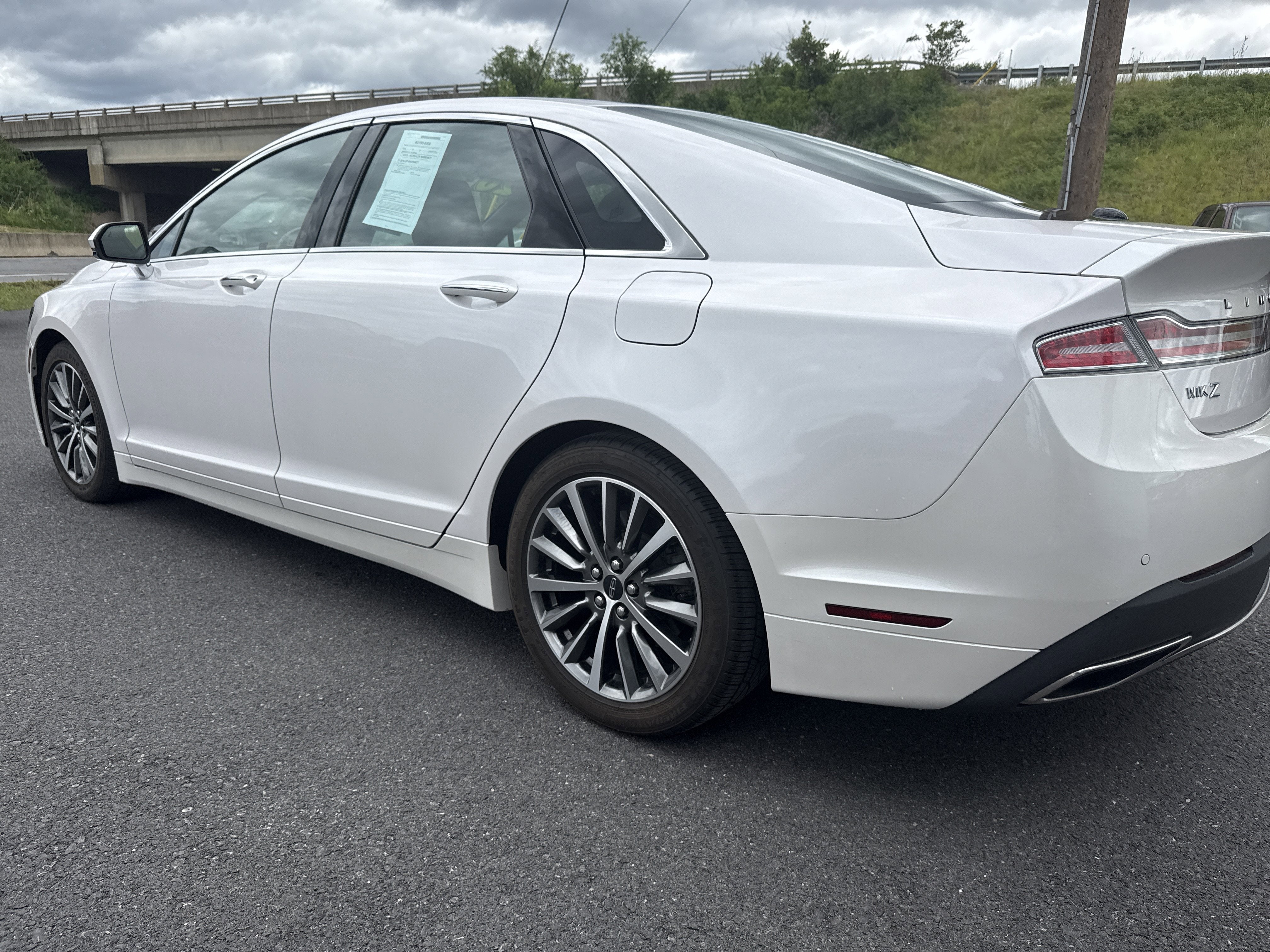 2020 Lincoln MKZ Standard