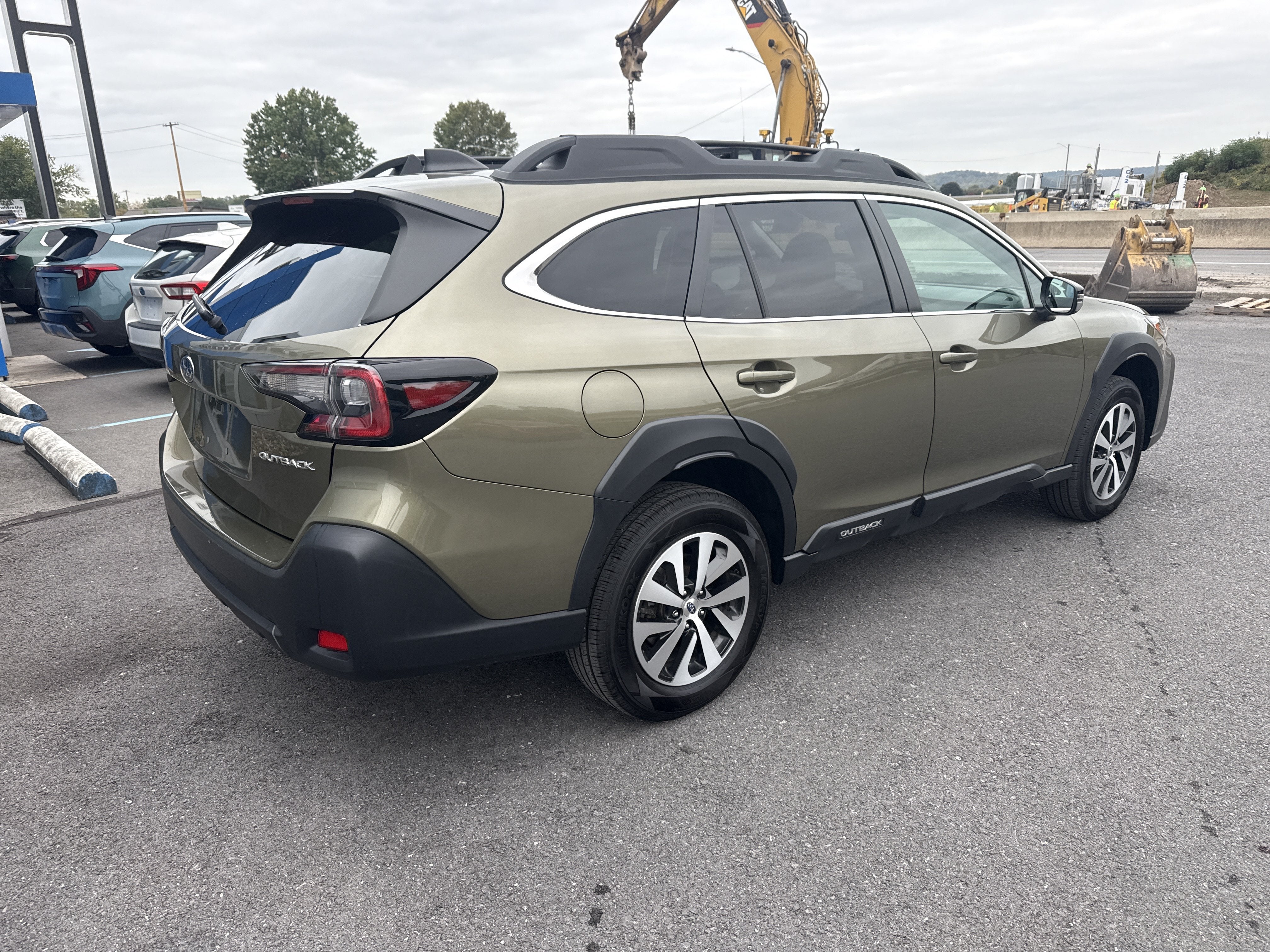 2025 Subaru Outback Premium