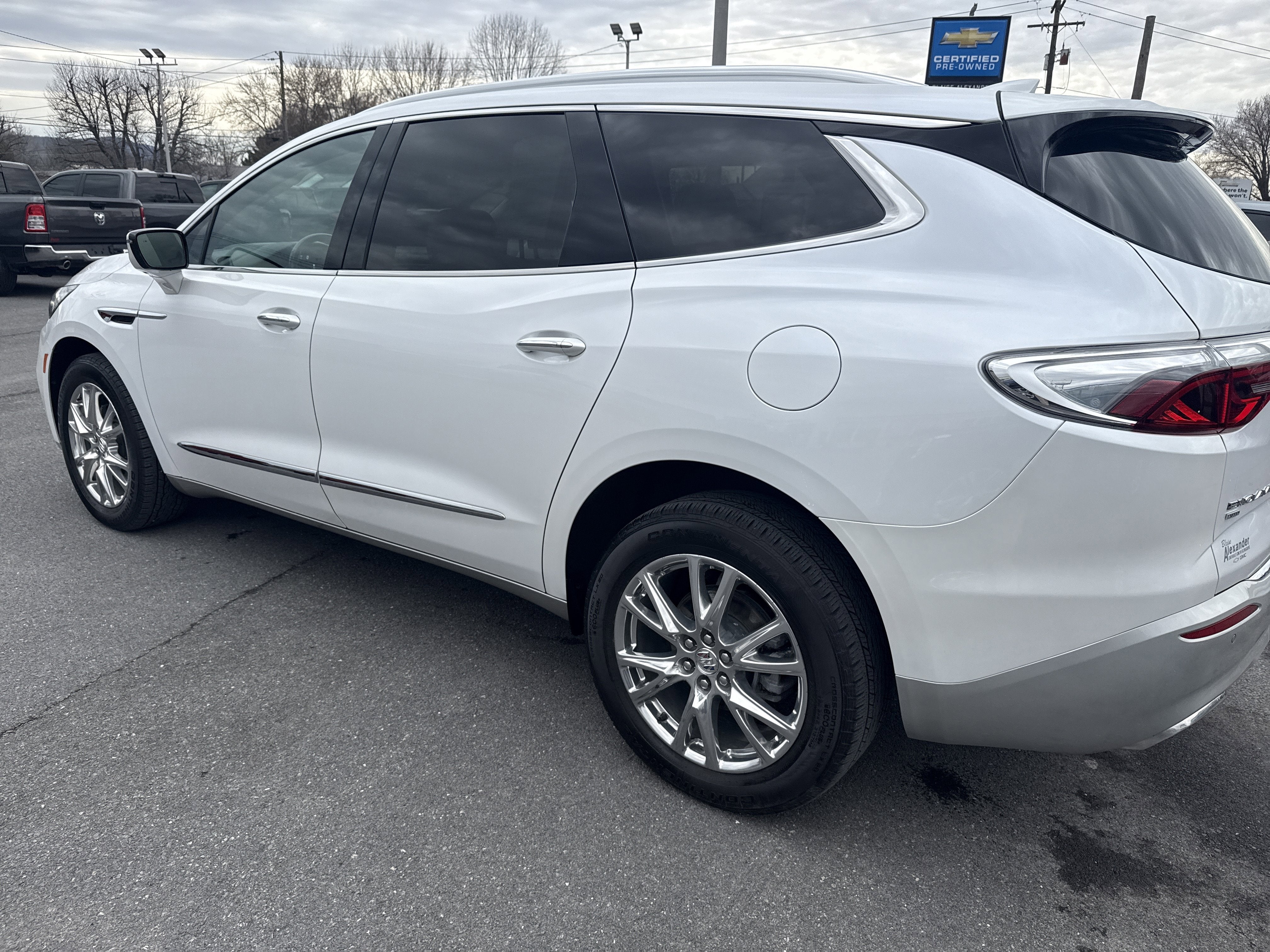 2023 Buick Enclave Premium