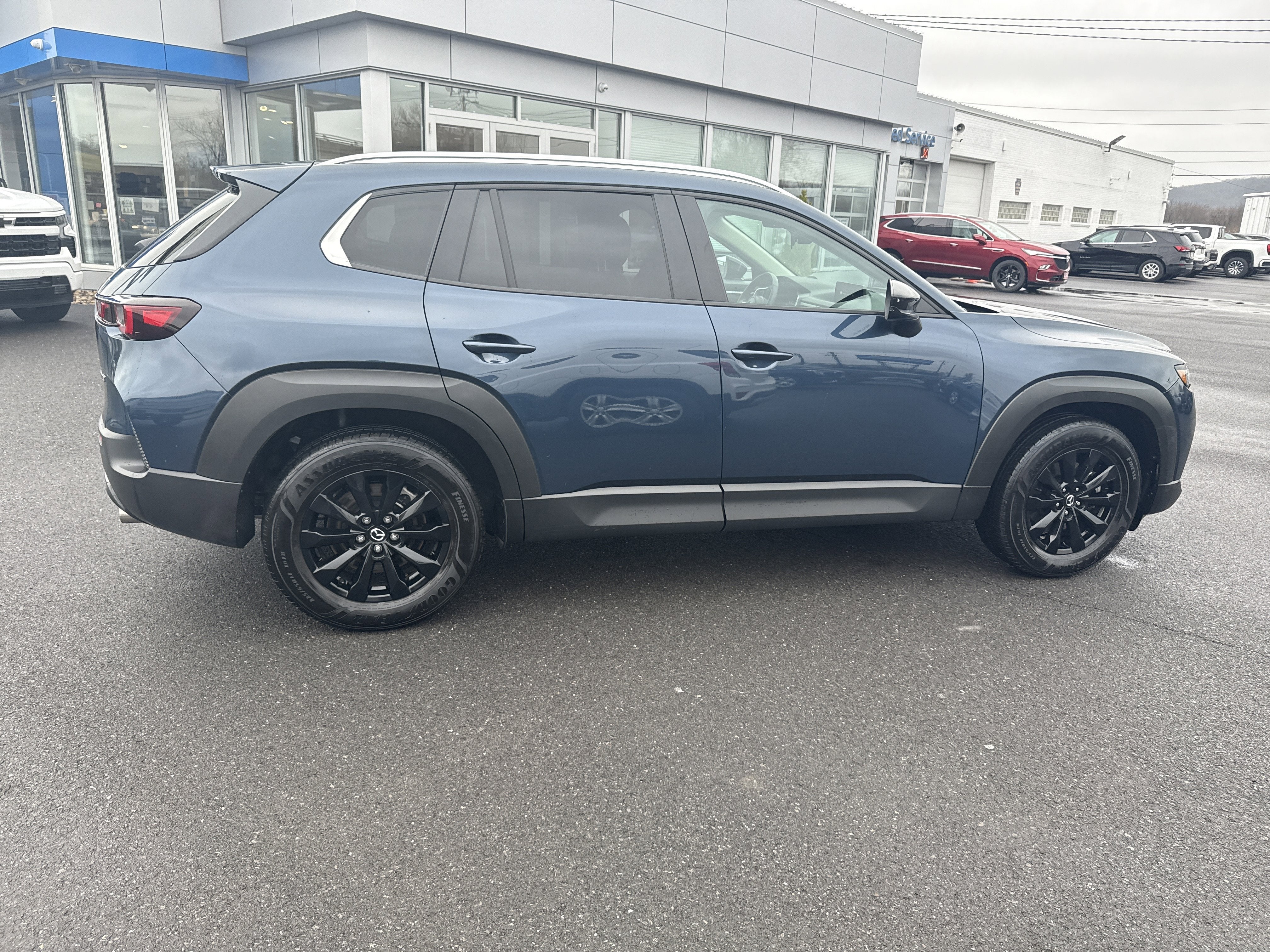 2025 Mazda Mazda CX-50 2.5 S Preferred Package