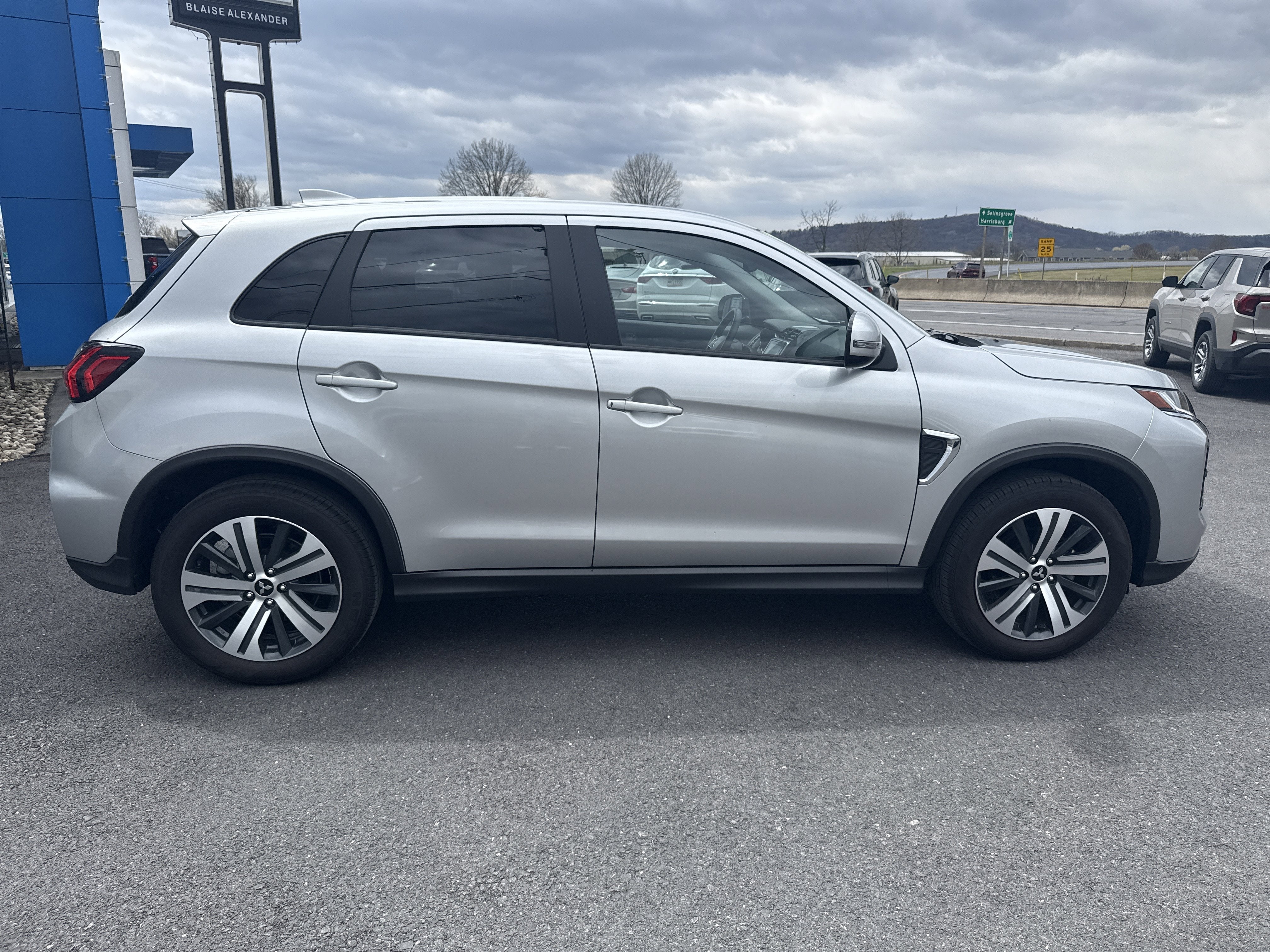2025 Mitsubishi Outlander Sport S