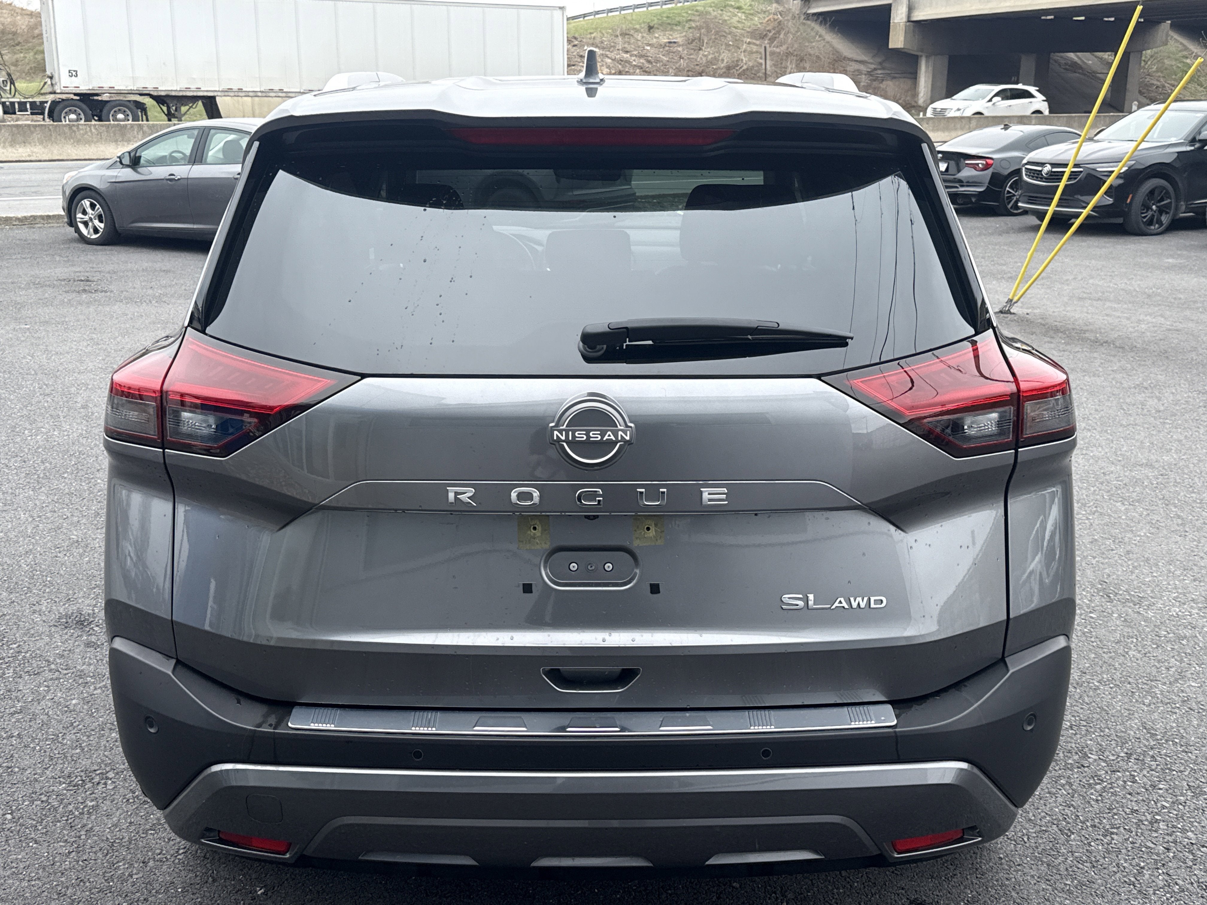 2023 Nissan Rogue SL
