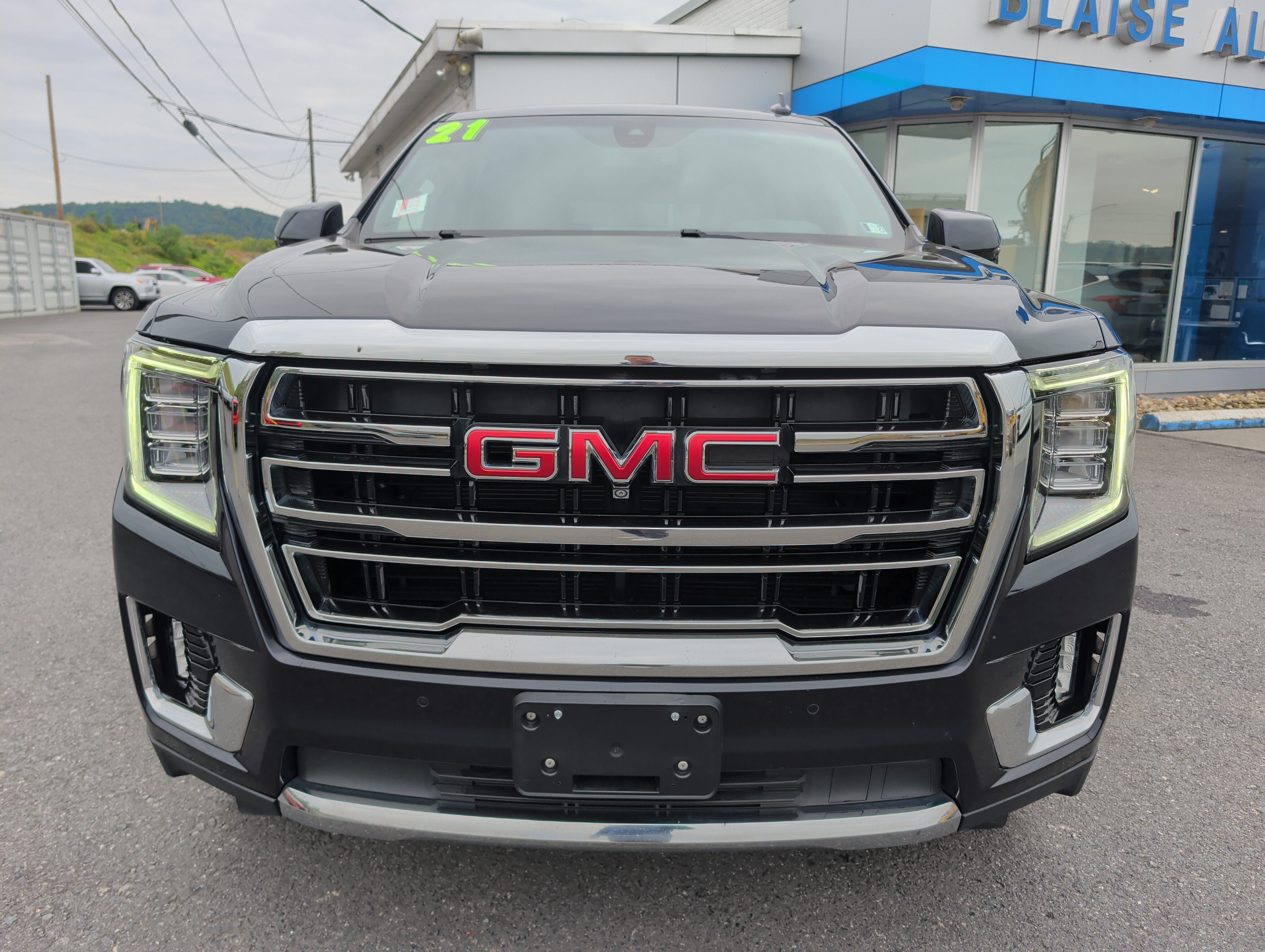 2021 GMC Yukon SLT